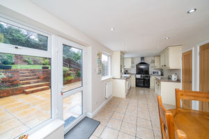 DINING KITCHEN- click for photo gallery